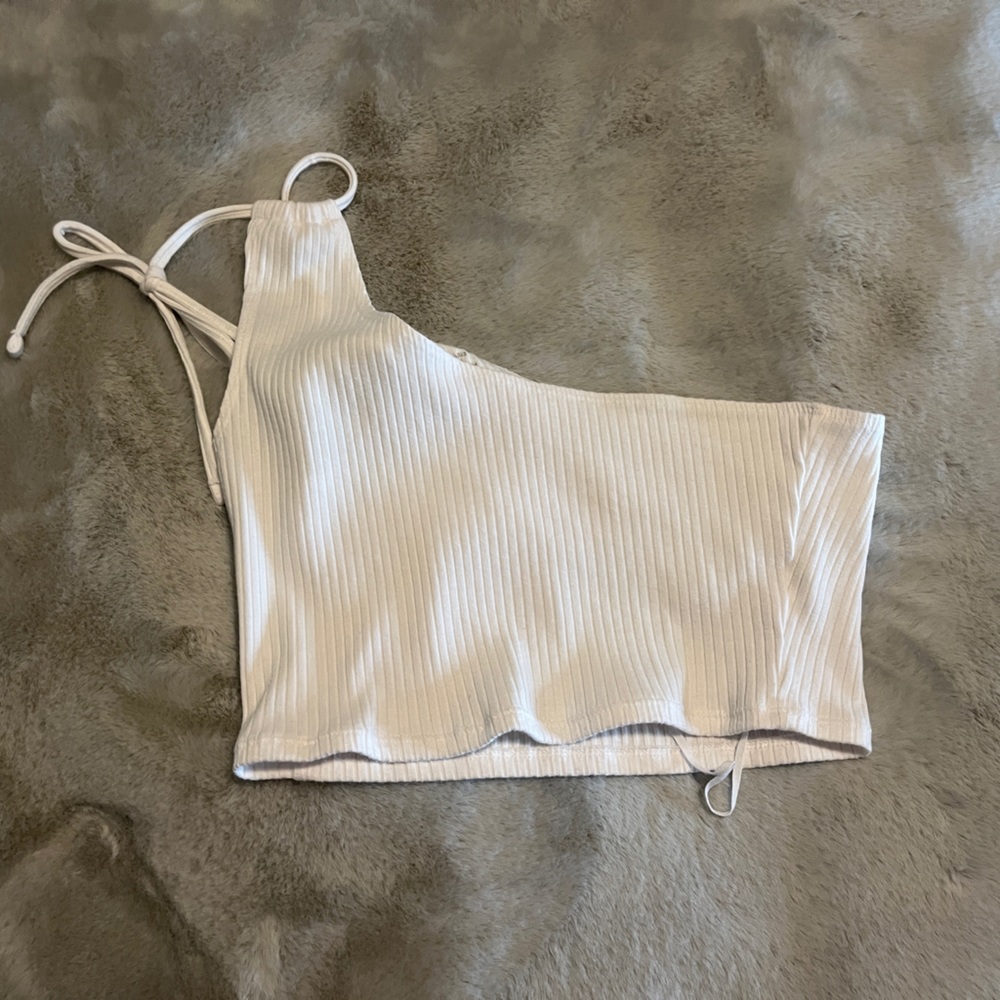 aerie cropped one shoulder top